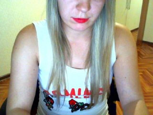 Snímky obrazovky vysielania Your_Girl23