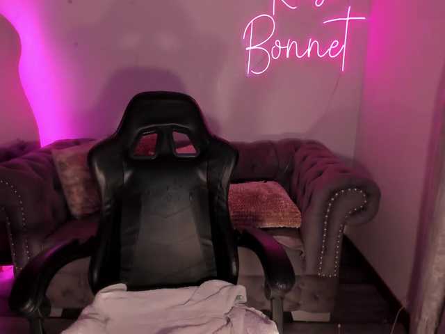 Fotografie RoiseBonnet ♥ My wet pussy needs a dick, come and fuck me! ♥ IG:@roise_bonnet ♥Cum show ♥ @remain