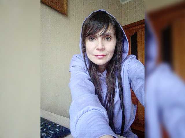 Snímky obrazovky vysielania RosaleeThea