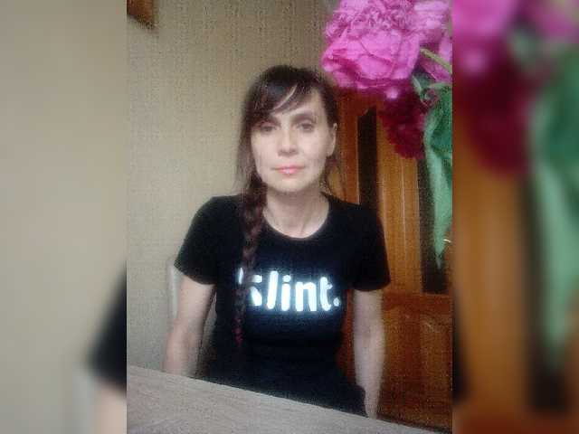 Snímky obrazovky vysielania RosaleeThea