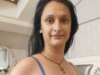 Erotický videohovor RossieWhatt