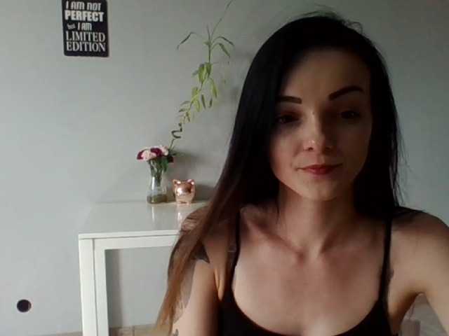 Snímky obrazovky vysielania RoxiSexy