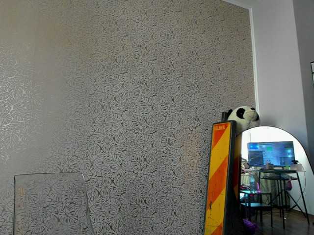 Snímky obrazovky vysielania roxyy-foxy