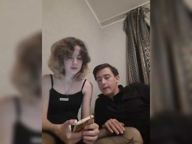 Snímky obrazovky vysielania RubyAndSapphire