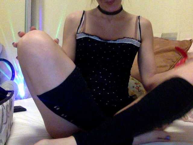 Fotografie SolaLola Hello) Tip me 77 token and a show you tits) 777 token and I dance strip ). 35 sock my dick Privat 100 and play with me and my toys