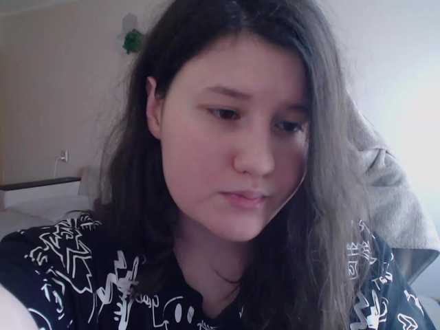 Snímky obrazovky vysielania SaanviUwU