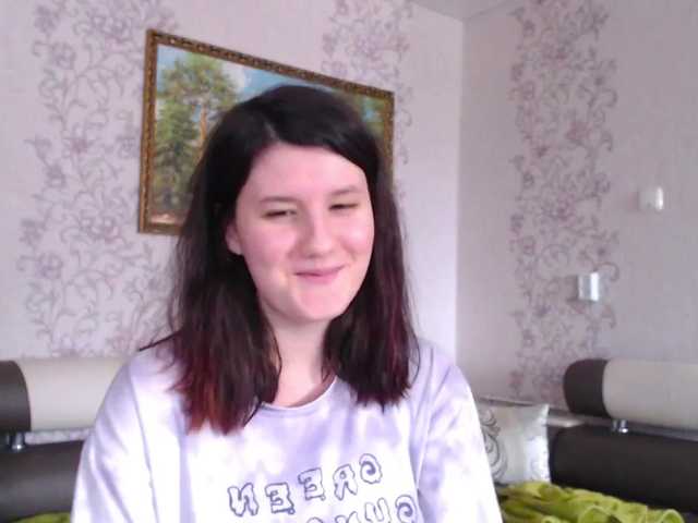 Snímky obrazovky vysielania SaanviUwU