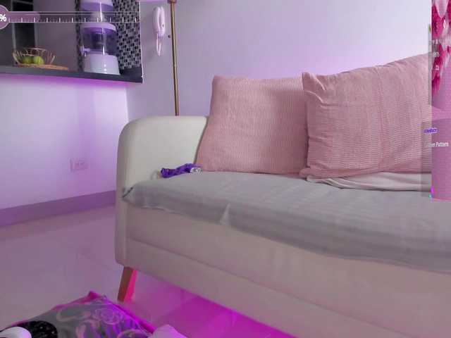 Snímky obrazovky vysielania SallyeLeins