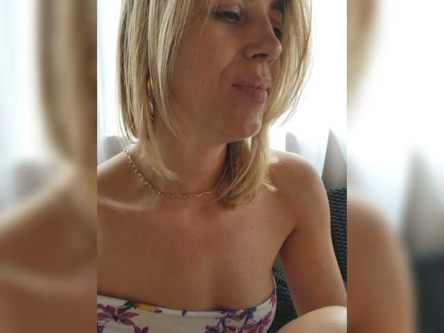 Fotografie Crazy_Angel Hi guys I m Sandra whisper to me your deepest wishes Lovens works from 2 tk My Favorite tips 7588110120PVT OPEN before tip 250