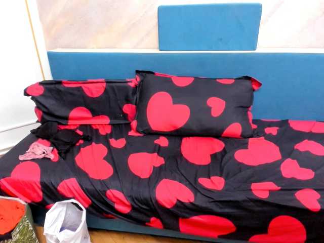 Snímky obrazovky vysielania sandy-bangs