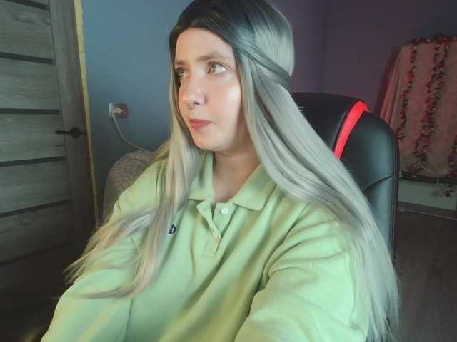 Snímky obrazovky vysielania santyLisa