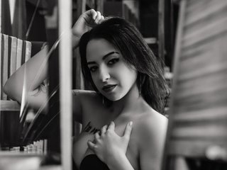 Erotický videohovor Sarah-Dumont