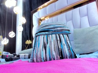 Erotický videohovor SarayRoyse