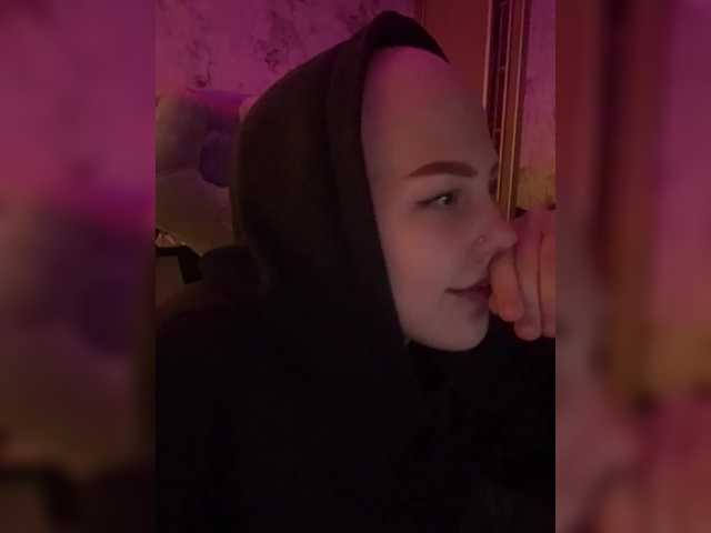 Snímky obrazovky vysielania Sasha-2207