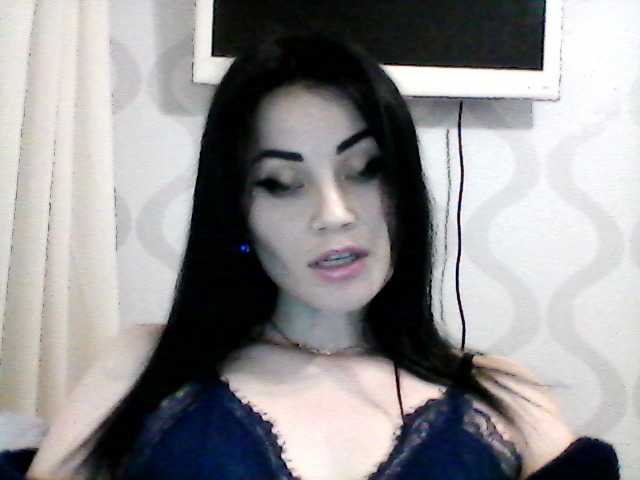 Snímky obrazovky vysielania SashaWinx