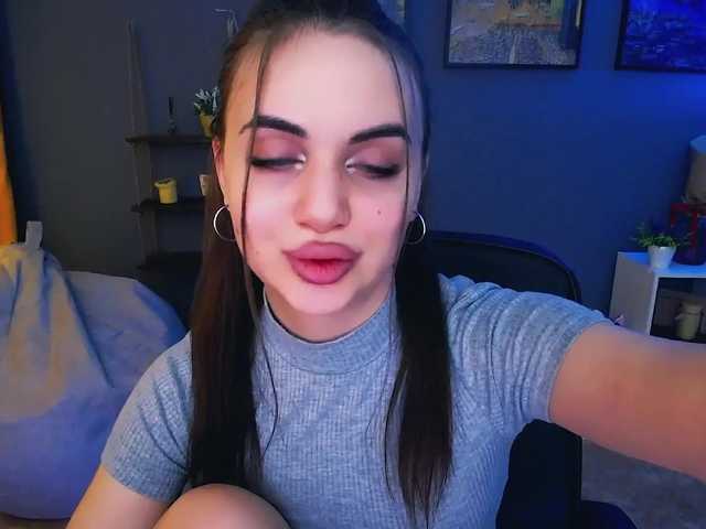 Snímky obrazovky vysielania Saudade9