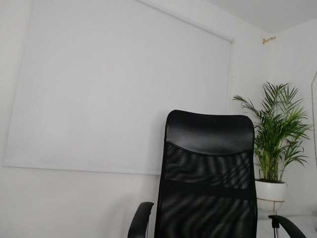 Snímky obrazovky vysielania Scarlet72