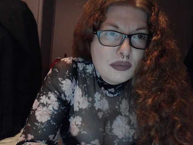 Snímky obrazovky vysielania ScarlettJade