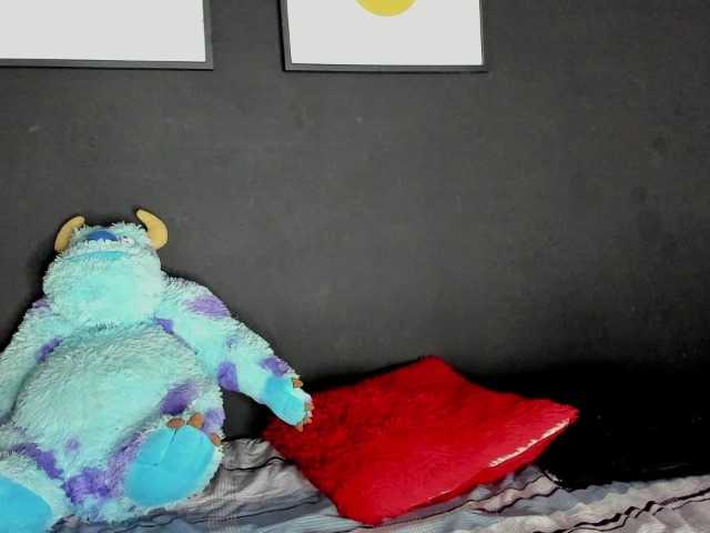 Snímky obrazovky vysielania Selenamuss