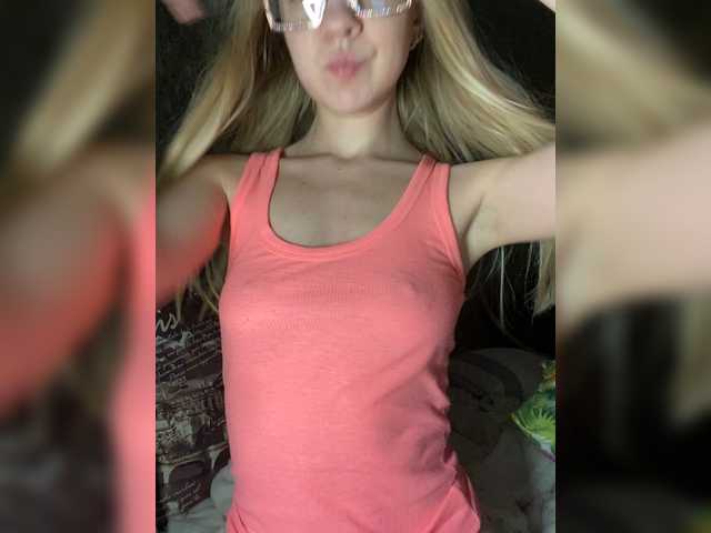Snímky obrazovky vysielania sensualmilana