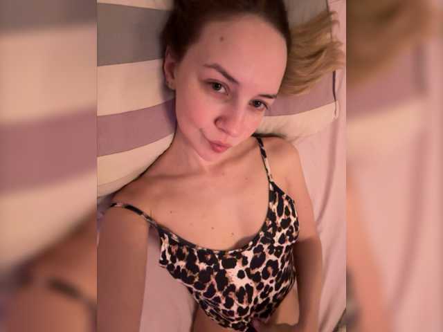 Snímky obrazovky vysielania sensualmilana