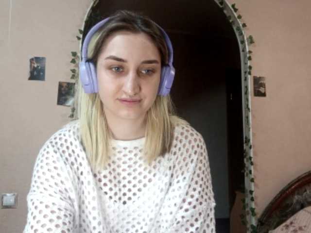 Snímky obrazovky vysielania SeptemberRoutzen