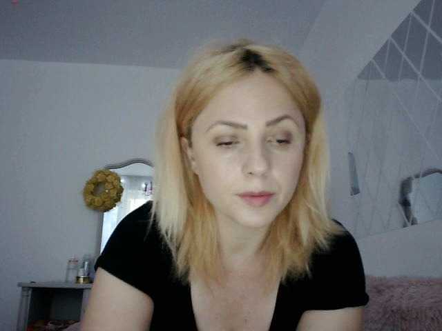 Snímky obrazovky vysielania SerenaQuinn