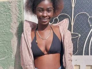 Erotický videohovor SereneWinslet