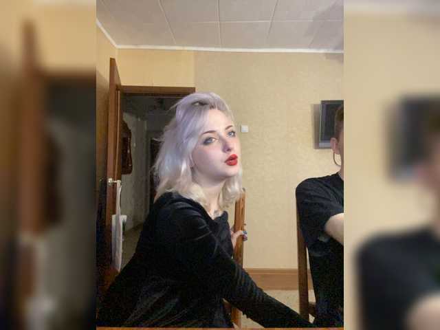 Snímky obrazovky vysielania SEXBDSM_