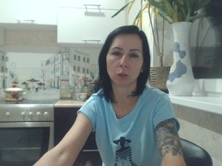 Snímky obrazovky vysielania Sexwife75