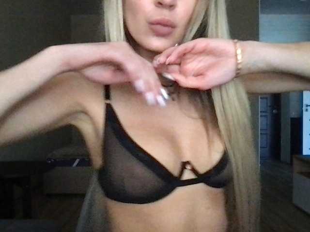 Snímky obrazovky vysielania Sexy-girl999