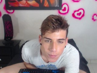 Snímky obrazovky vysielania SEXYBLACKHOT4