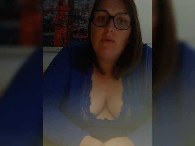 Snímky obrazovky vysielania Sexycurvy-87