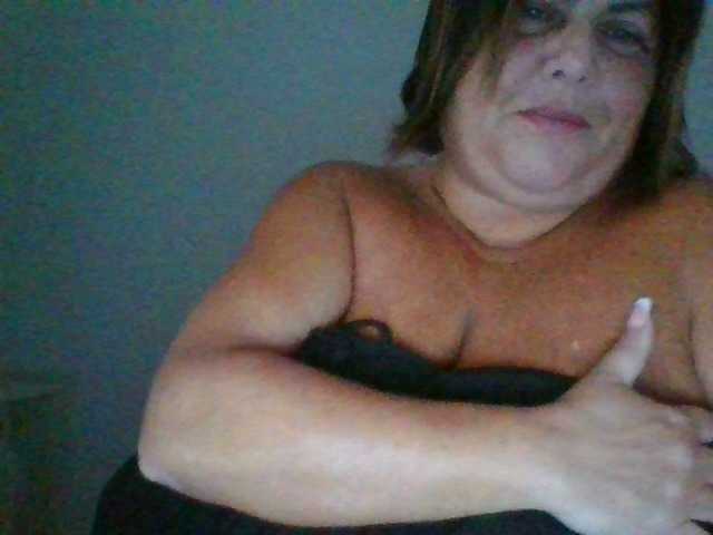 Snímky obrazovky vysielania sexydeby