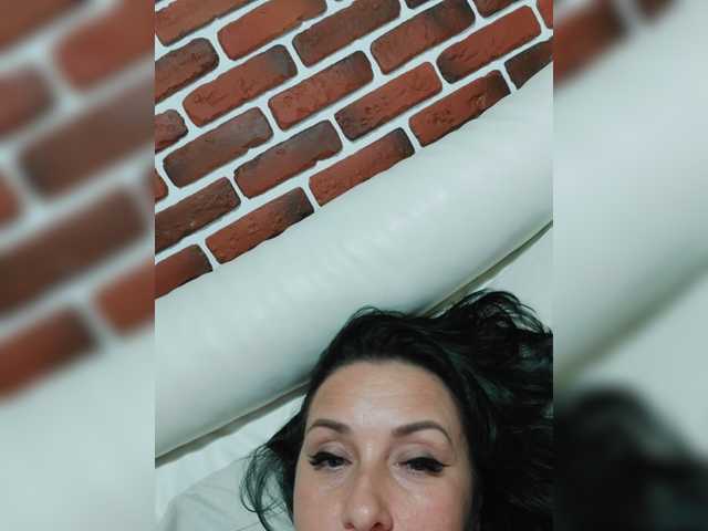 Snímky obrazovky vysielania sexylady4u