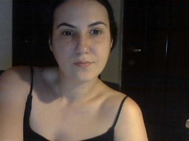 Snímky obrazovky vysielania Sexyslimm25