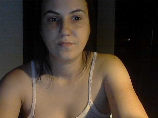 Snímky obrazovky vysielania Sexyslimm25