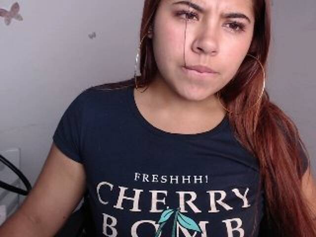 Snímky obrazovky vysielania sexyteenlen