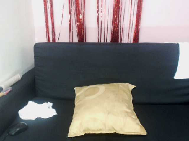 Snímky obrazovky vysielania ShaylaSexx