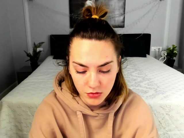 Snímky obrazovky vysielania ShinySara