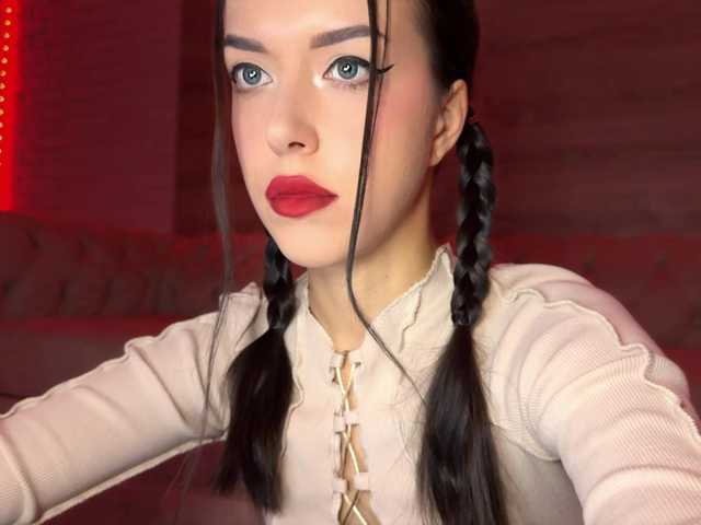 Snímky obrazovky vysielania ShinySindel