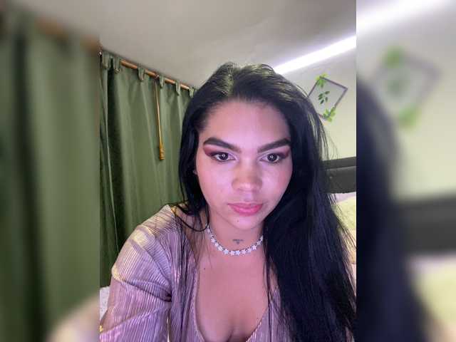 Snímky obrazovky vysielania shirawhit