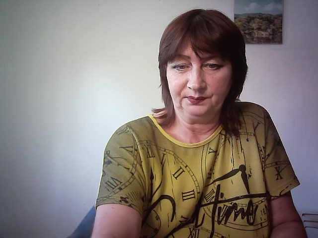 Snímky obrazovky vysielania ShirlyNight