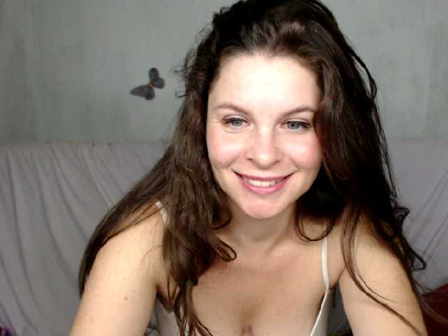 Snímky obrazovky vysielania SindyBabyDoll