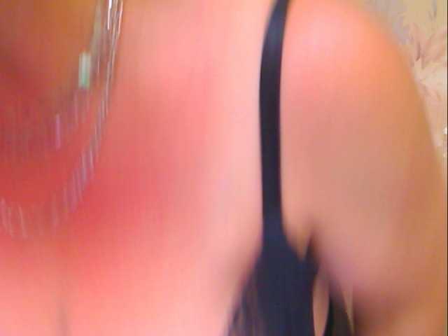 Snímky obrazovky vysielania sinwoman