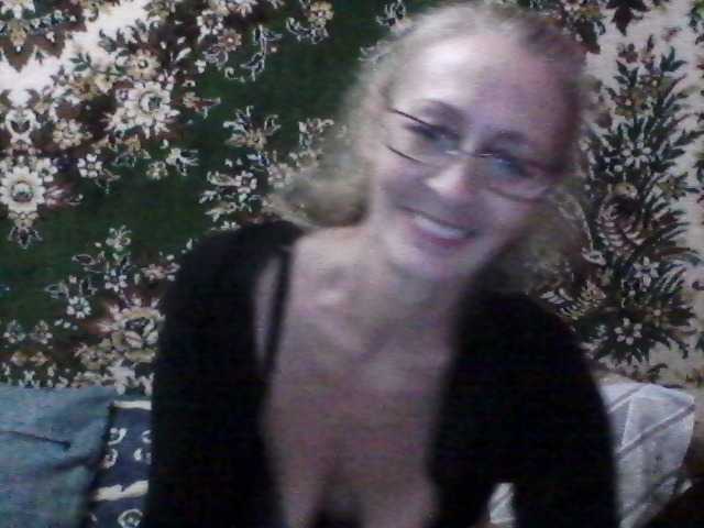 Snímky obrazovky vysielania PRETTY-54
