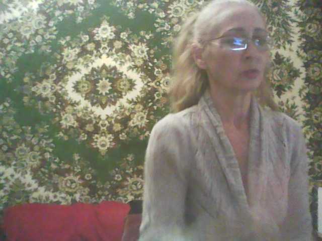 Snímky obrazovky vysielania PRETTY-54
