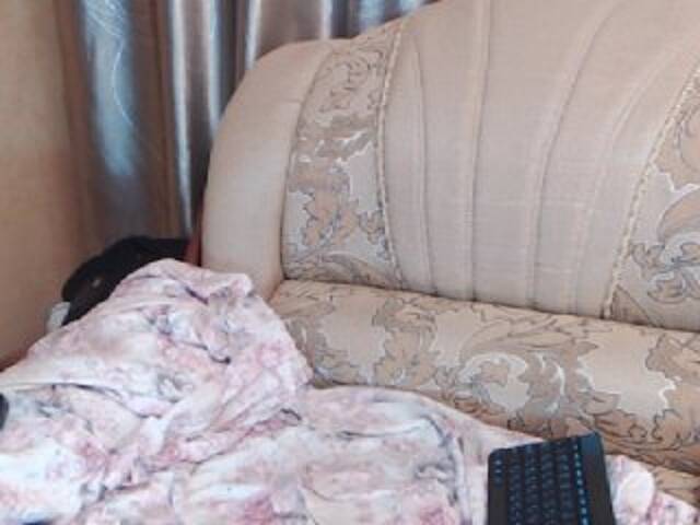 Snímky obrazovky vysielania Sky_Julia