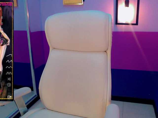 Snímky obrazovky vysielania Skylar-White