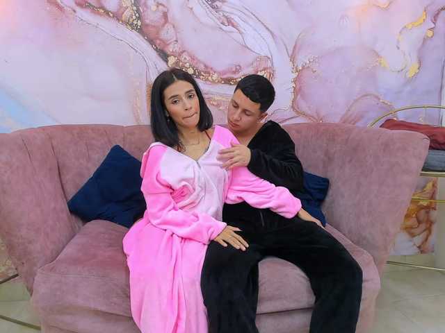Snímky obrazovky vysielania Slippery-Sexx
